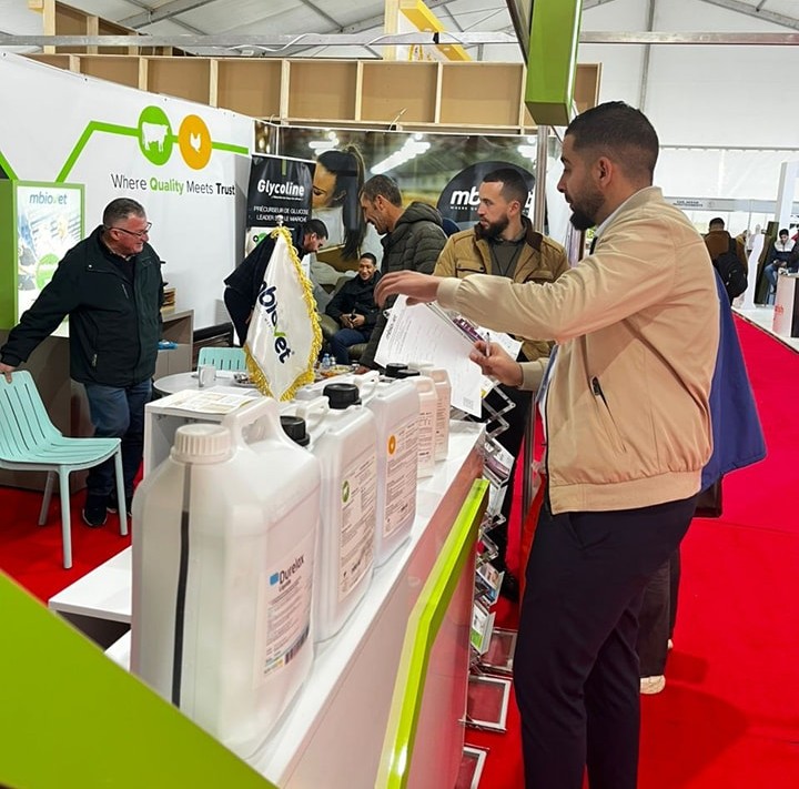 Stand MBIOVET au Salon national de la volaille, Sétif